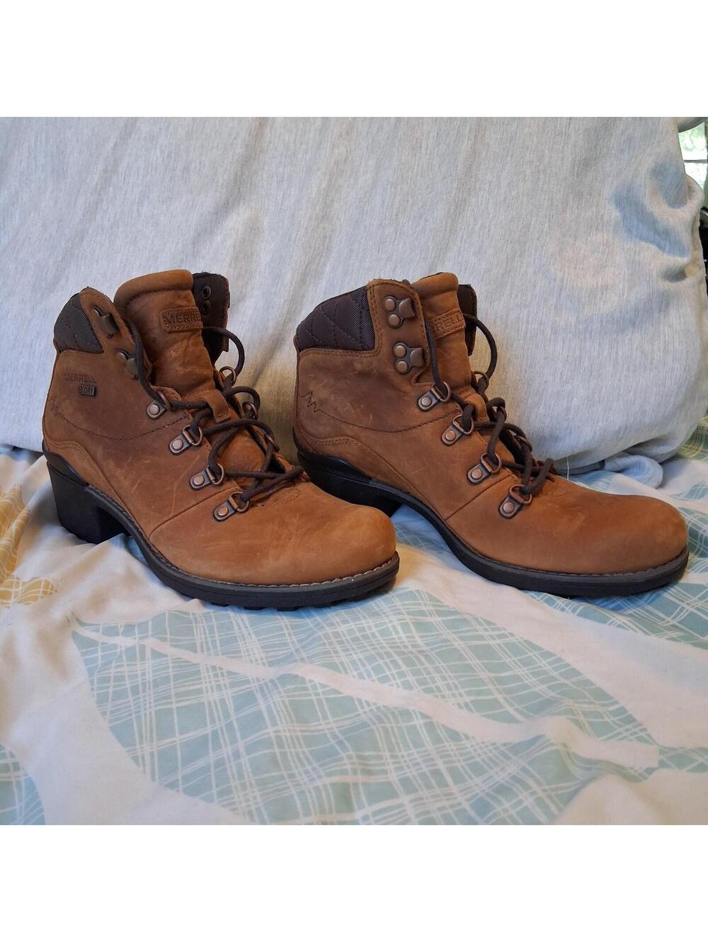 Merrell Oak Waterproof Mid Hiking Boots Women's Size 8 Brown Leather J45538